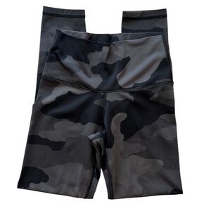 Aerie Camo Print Black/Gray Leggings Chill Play Move Sz L
